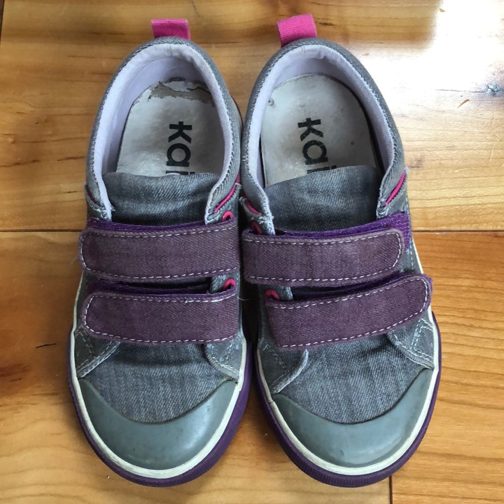 See Kai Run Sneakers - Size 11